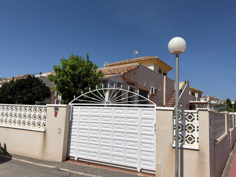 Villa for Sale in Algorfa, Alicante 20