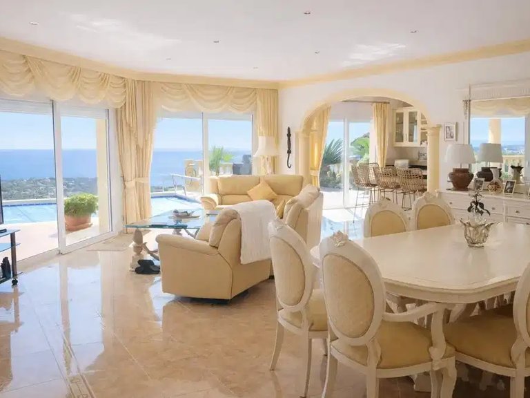 Villa for Sale in Moraira, Alicante 2