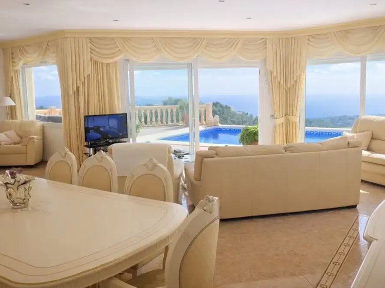 Villa for Sale in Moraira, Alicante 5