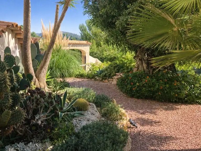 Villa for Sale in Moraira, Alicante 25