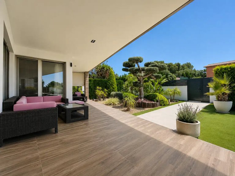Villa for Sale in Santa Pola, Alicante 5