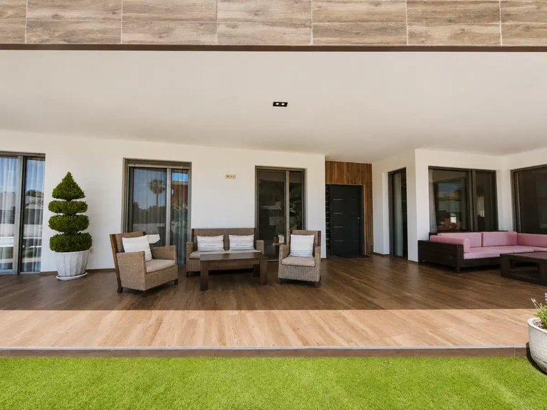 Villa for Sale in Santa Pola, Alicante 23