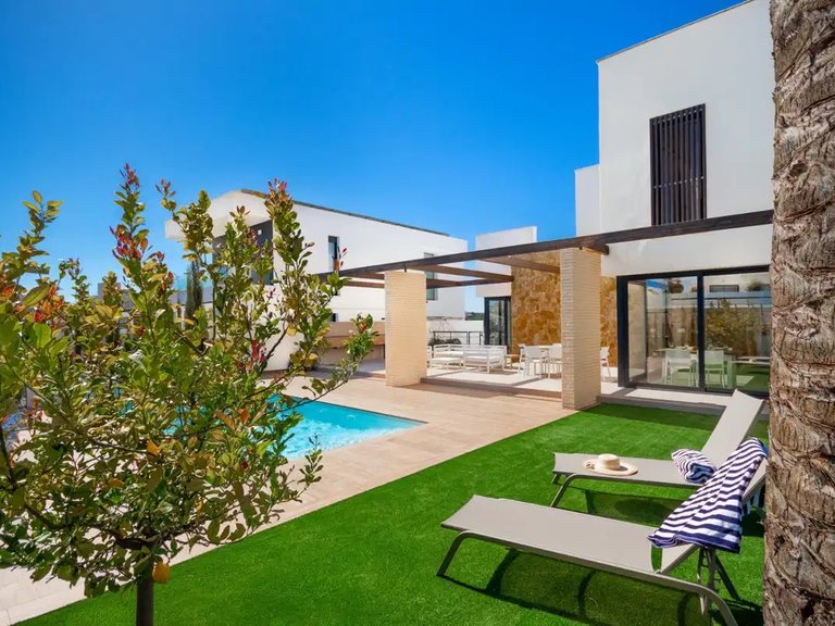 Villa for Sale in Orihuela Costa, Alicante 2