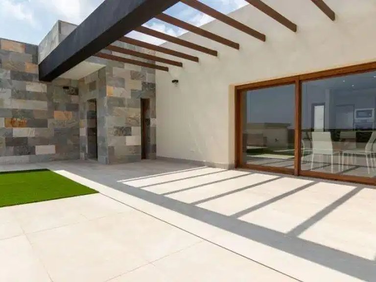 Villa for Sale in Torrevieja, Alicante 2