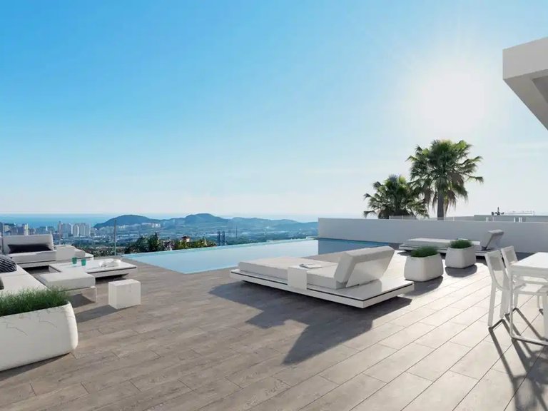 Villa for Sale in Finestrat, Alicante 18