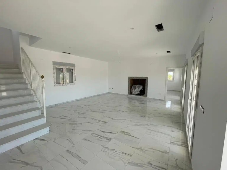 Villa for Sale in Pinoso, Alicante 3