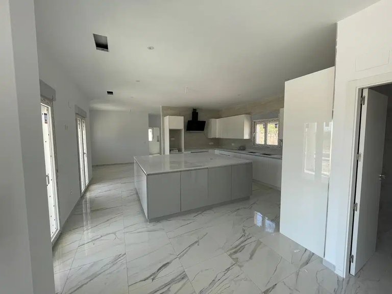 Villa for Sale in Pinoso, Alicante 5