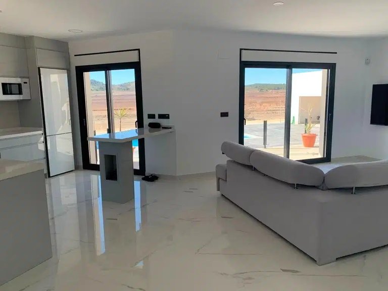 Villa for Sale in Pinoso, Alicante 2