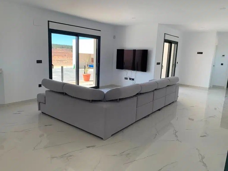 Villa for Sale in Pinoso, Alicante 3