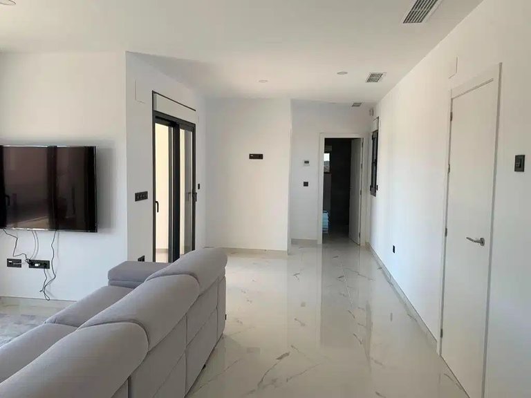 Villa for Sale in Pinoso, Alicante 4