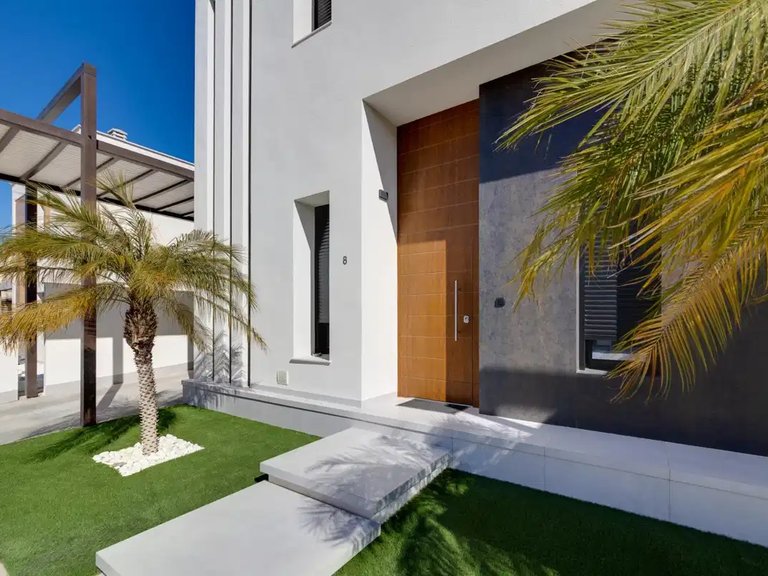 Villa for Sale in Pilar De La Horadada, Alicante 3