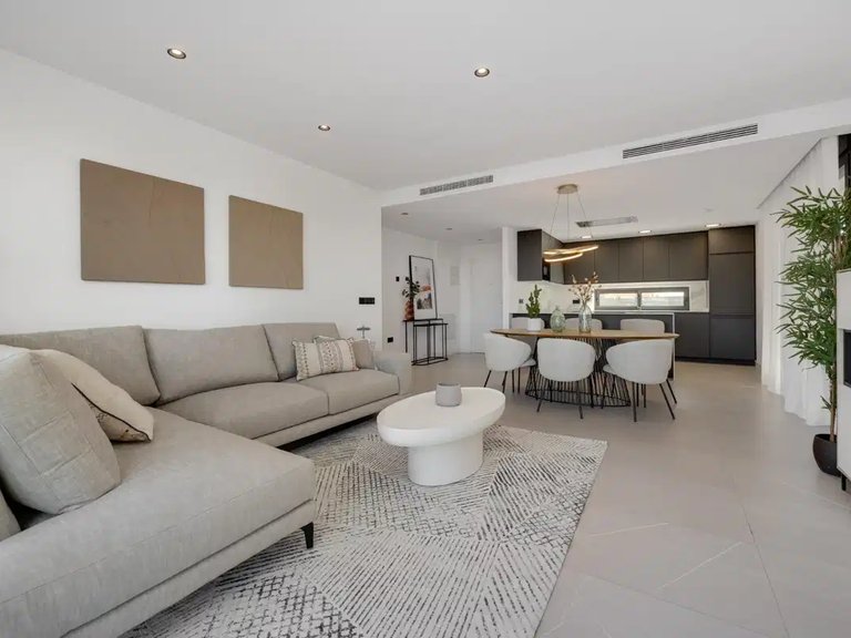 Villa for Sale in Torrevieja, Alicante 6