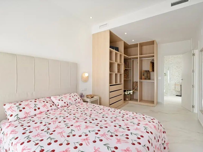 Villa for Sale in Polop, Alicante 33