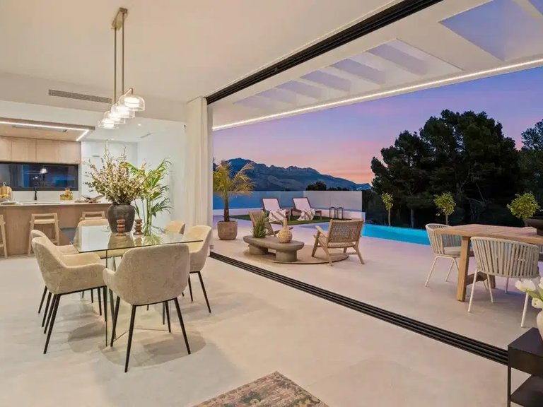 Villa for Sale in Polop, Alicante 34