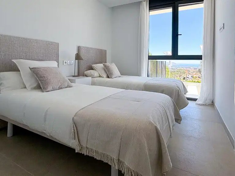 Villa for Sale in Polop, Alicante 7