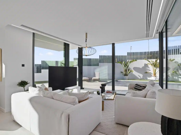 Villa for Sale in Benidorm, Alicante 5