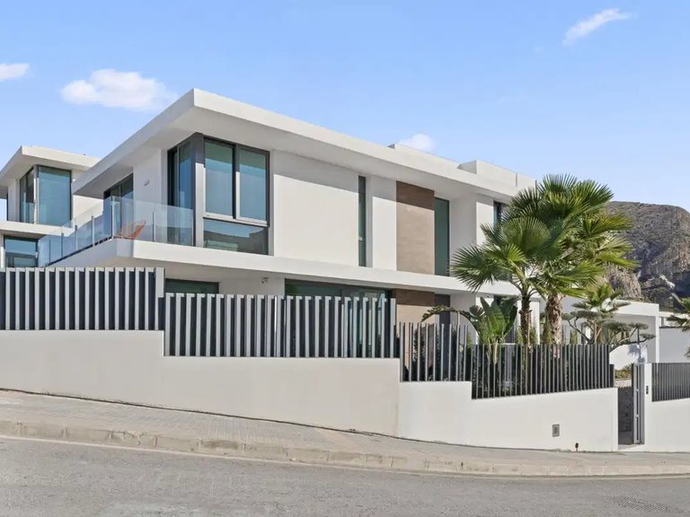 Villa for Sale in Benidorm, Alicante 29