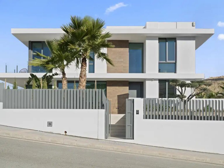 Villa for Sale in Benidorm, Alicante 30