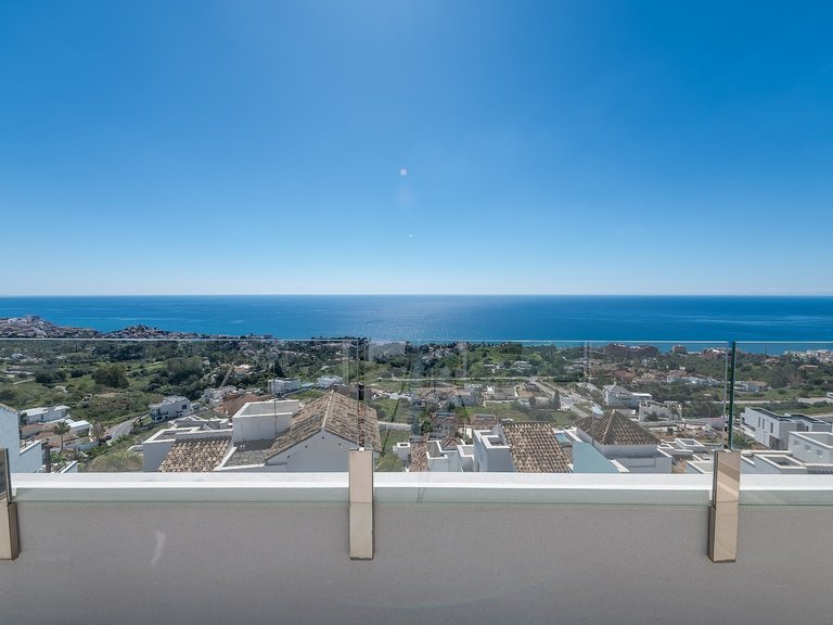 Apartment for Sale in Benalmádena, Malaga 7
