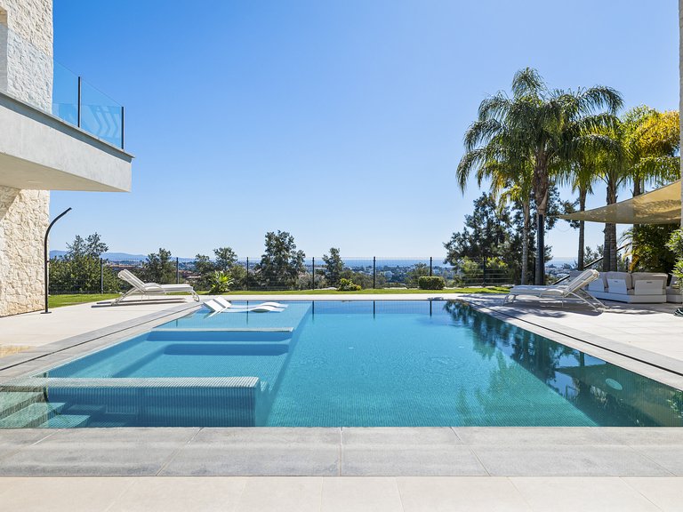 Town House for Sale in Benahavís, Malaga 7