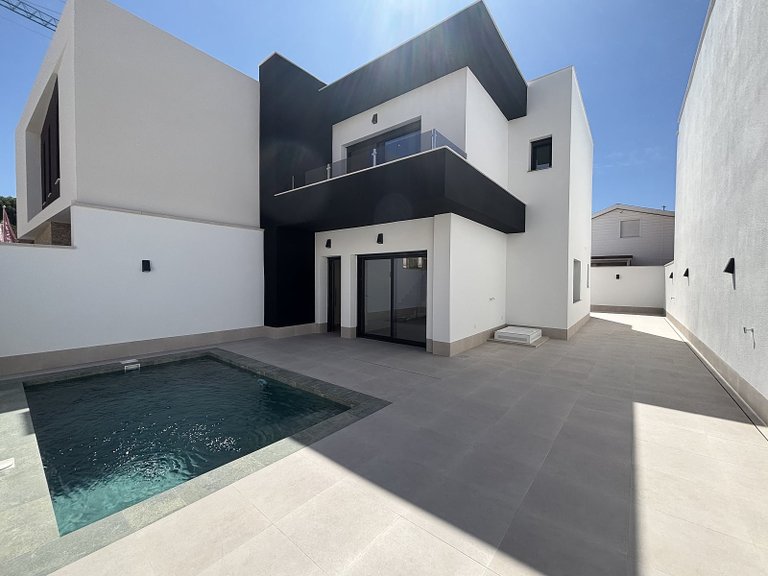 Town House for Sale in Almoradí, Alicante 4