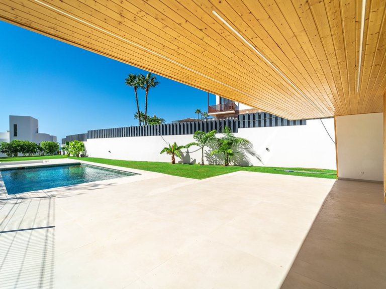 Town House for Sale in Benalmádena, Malaga 3