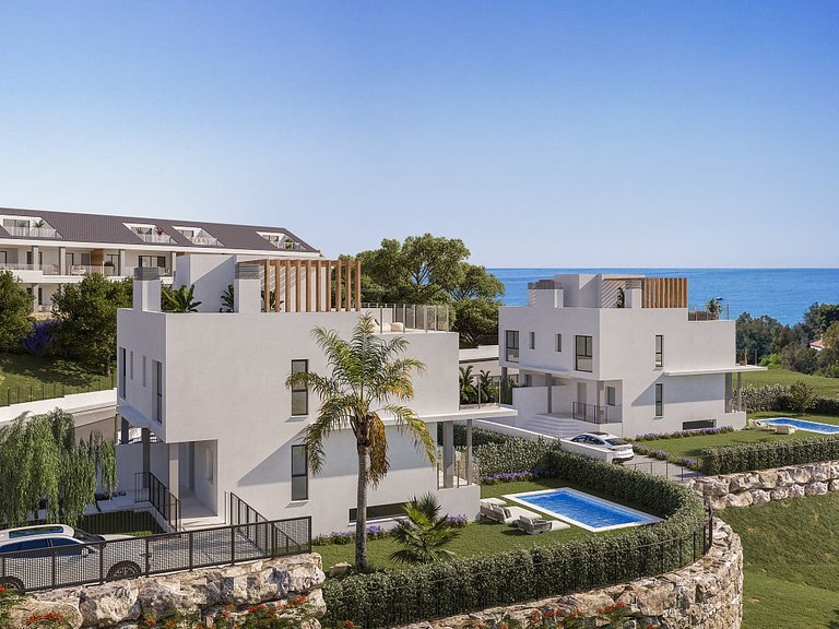 Town House for Sale in Benalmádena, Malaga 2