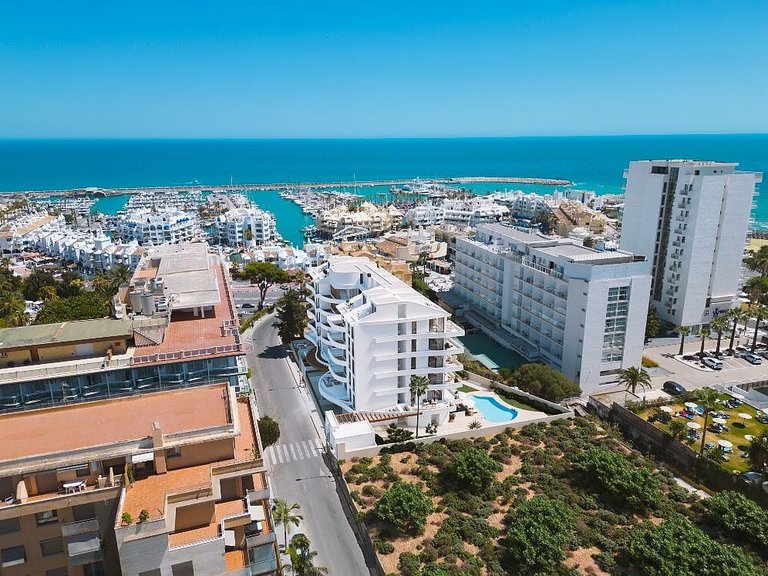 Apartment for Sale in Benalmádena, Malaga 8