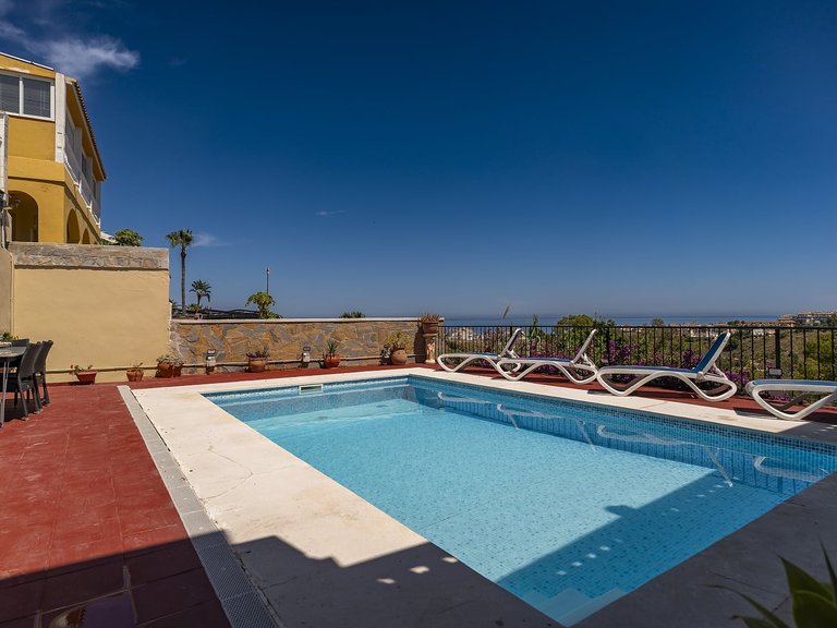 Town House for Sale in Benalmádena, Malaga 3