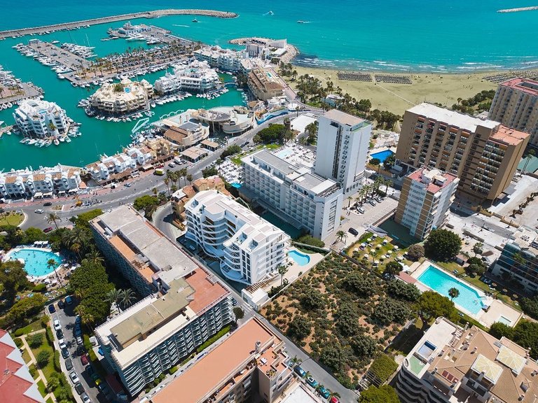 Apartment for Sale in Benalmádena, Malaga 7