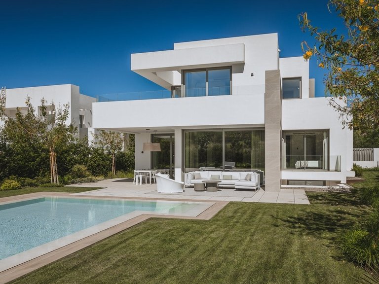 Town House for Sale in Estepona, Malaga 3
