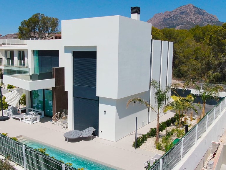 Town House for Sale in La Nucia, Alicante 1