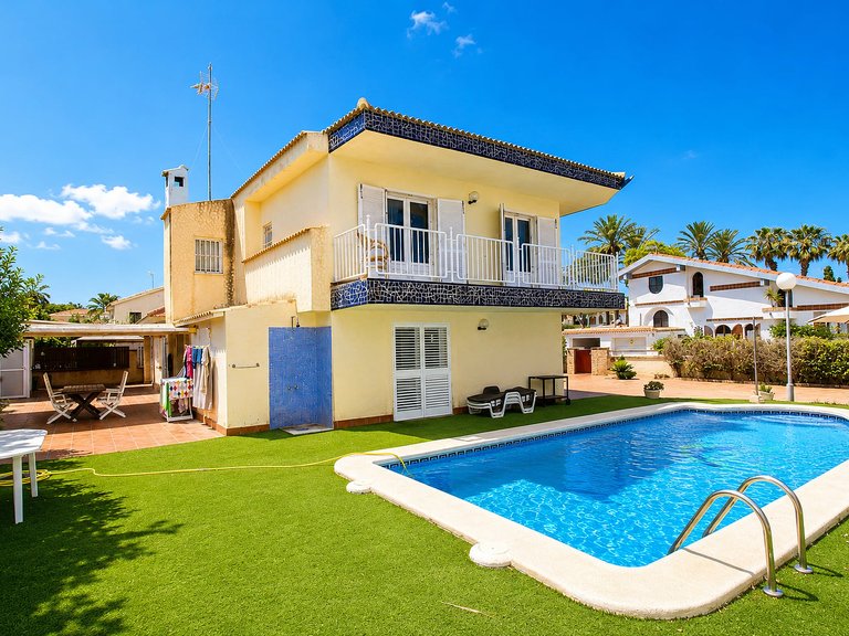 Town House for Sale in Orihuela, Alicante 1