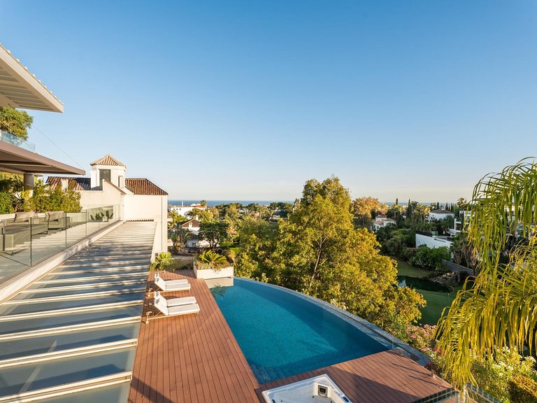 Town House for Sale in Benahavís, Malaga 5