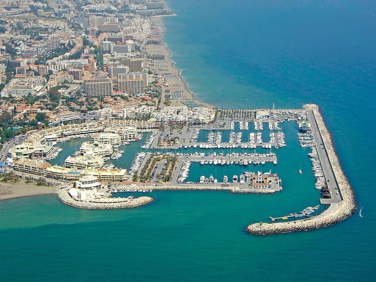 Apartment for Sale in Benalmádena, Malaga 9