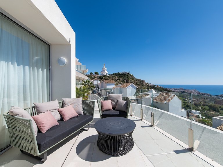 Apartment for Sale in Benalmádena, Malaga 2