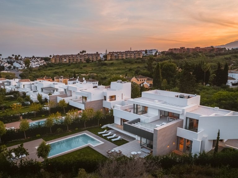 Town House for Sale in Estepona, Malaga 16