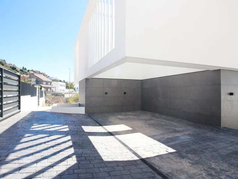 Town House for Sale in Benalmádena, Malaga 10