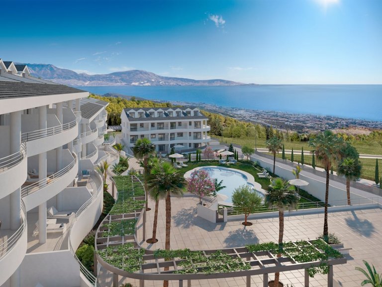 Apartment for Sale in Benalmádena, Malaga 1