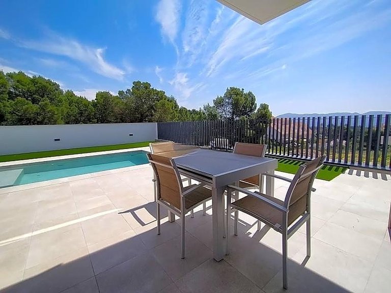 Town House for Sale in La Nucia, Alicante 3