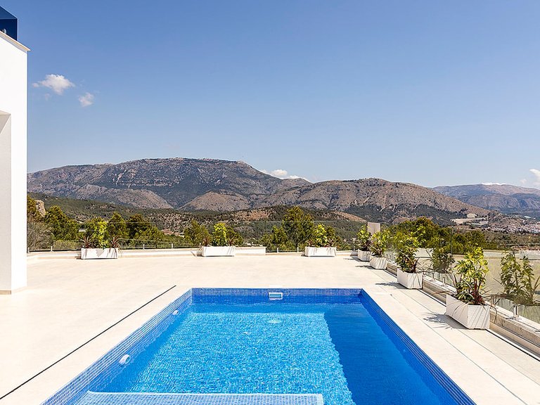 Town House for Sale in Polop, Alicante 10