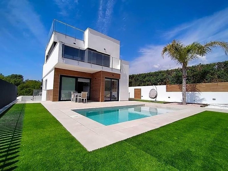 Town House for Sale in La Nucia, Alicante 1