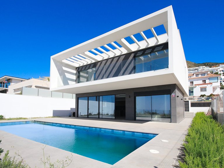Town House for Sale in Benalmádena, Malaga 2