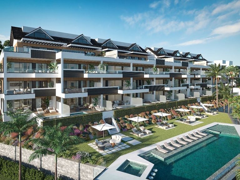 Apartment for Sale in Benalmádena, Malaga 2