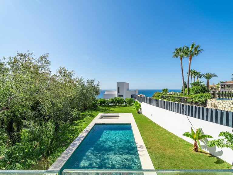 Town House for Sale in Benalmádena, Malaga 2