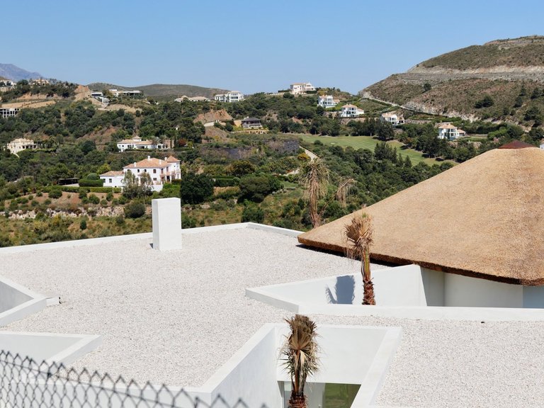 Apartment for Sale in Benahavís, Malaga 15