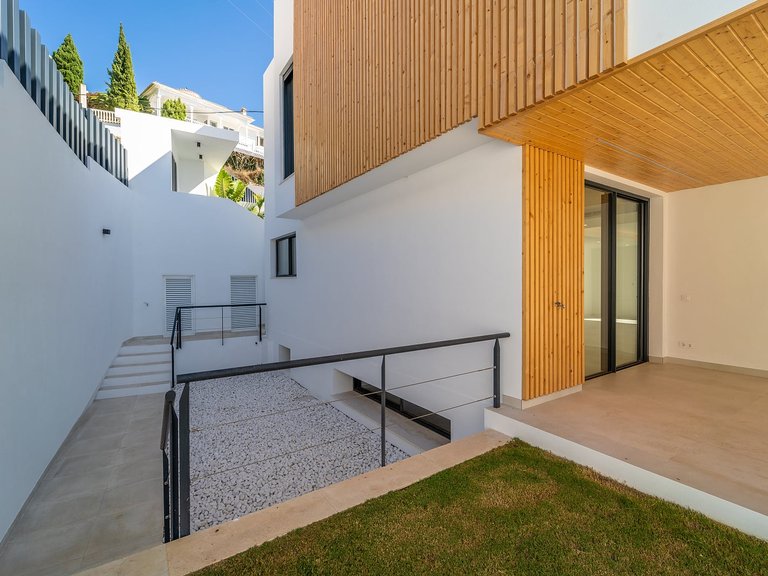 Town House for Sale in Benalmádena, Malaga 8