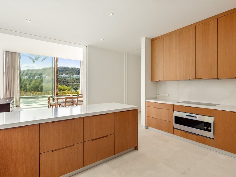 Town House for Sale in Casares, Malaga 17