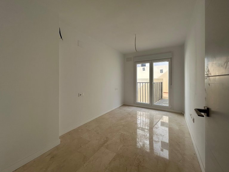 Apartment for Sale in Alicante, Alicante 12
