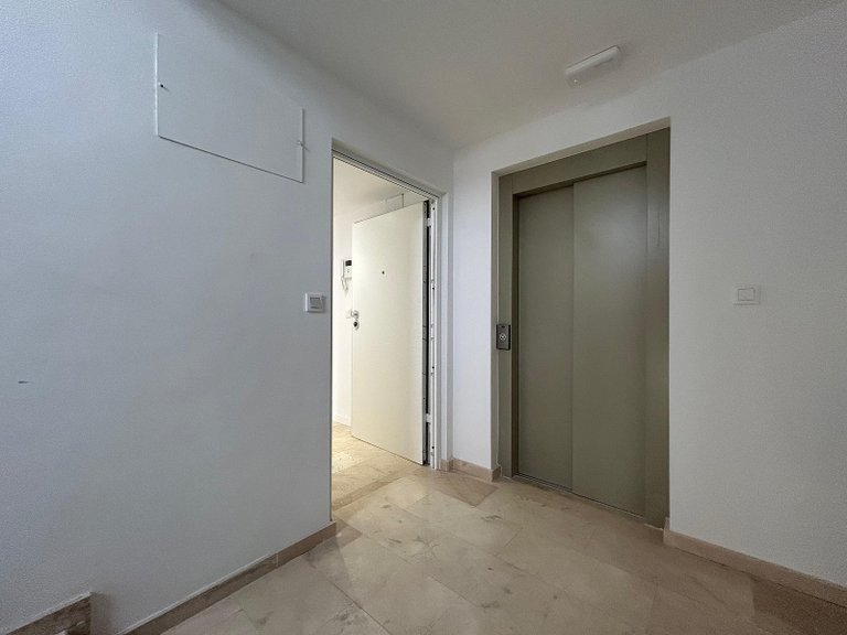 Apartment for Sale in Alicante, Alicante 20